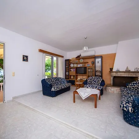 Stegnailion Apartment *